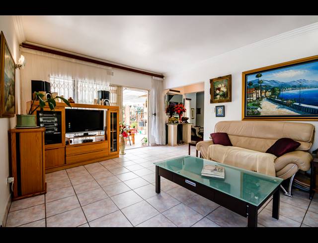 3 BEDROOM HOUSE RENTED IN GALLO MANOR